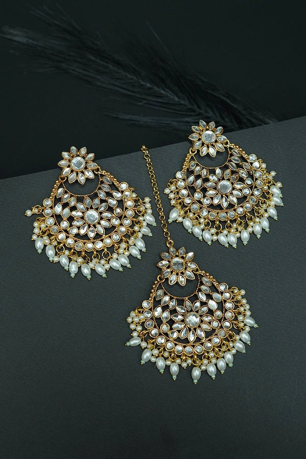 Pearl Drop Kundan Earring With Maang Tikka