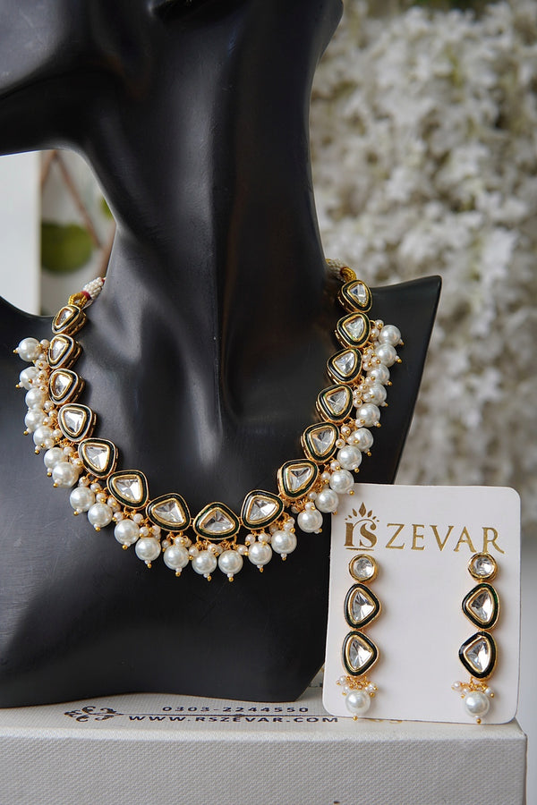 Celestial Glow Kundan Necklace