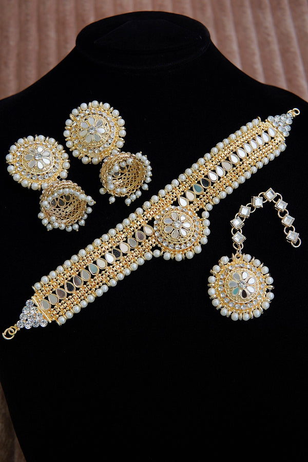 Manjoos Kundans Guluband Set