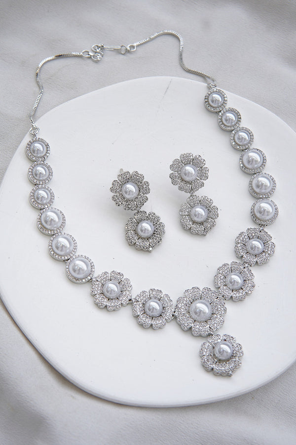 Shimmering Cubic Zirconia Pearl Jewelry Set