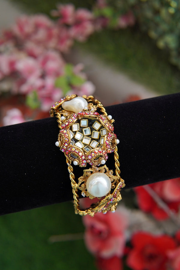 Mother Pearl Antique Single Piece Bracelet Karay