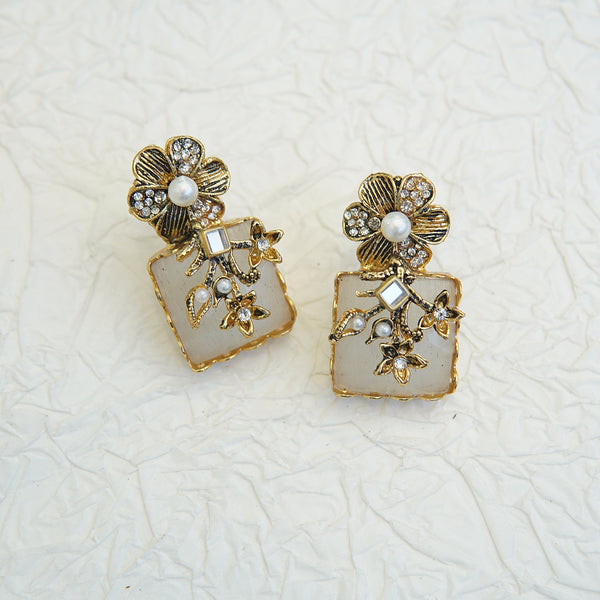 Nova Gemstones Studs
