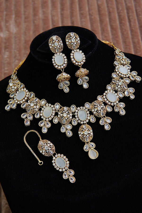 Dazzling Neckwear set - RS ZEVARS