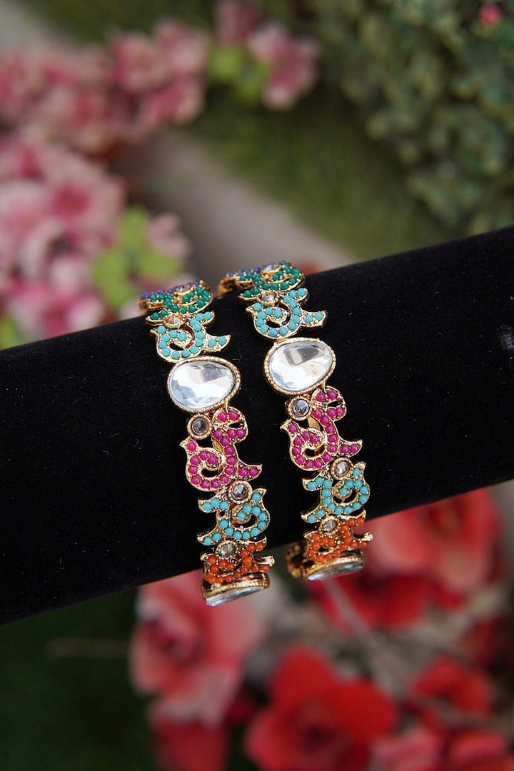 Elegant Kundan 2 Pcs Kangans - RS ZEVARS