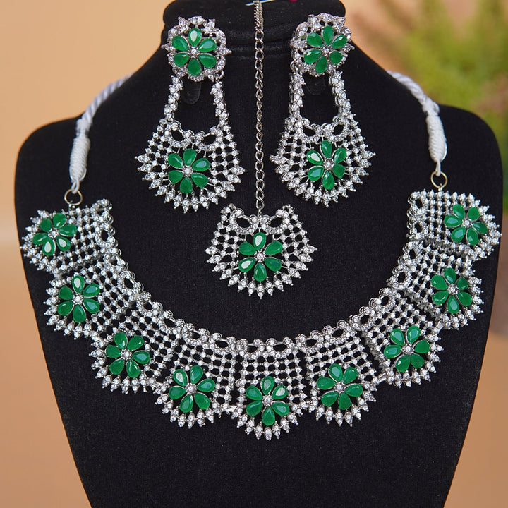 Elegant Zirconia Necklace Set - RS ZEVARS