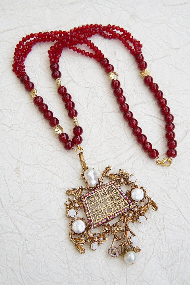 Loh - e - Qurani Mother Pearl Pendent - RS ZEVARS