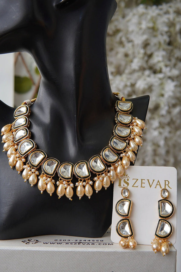 Lustrous Cut Kundan Elegance - RS ZEVARS