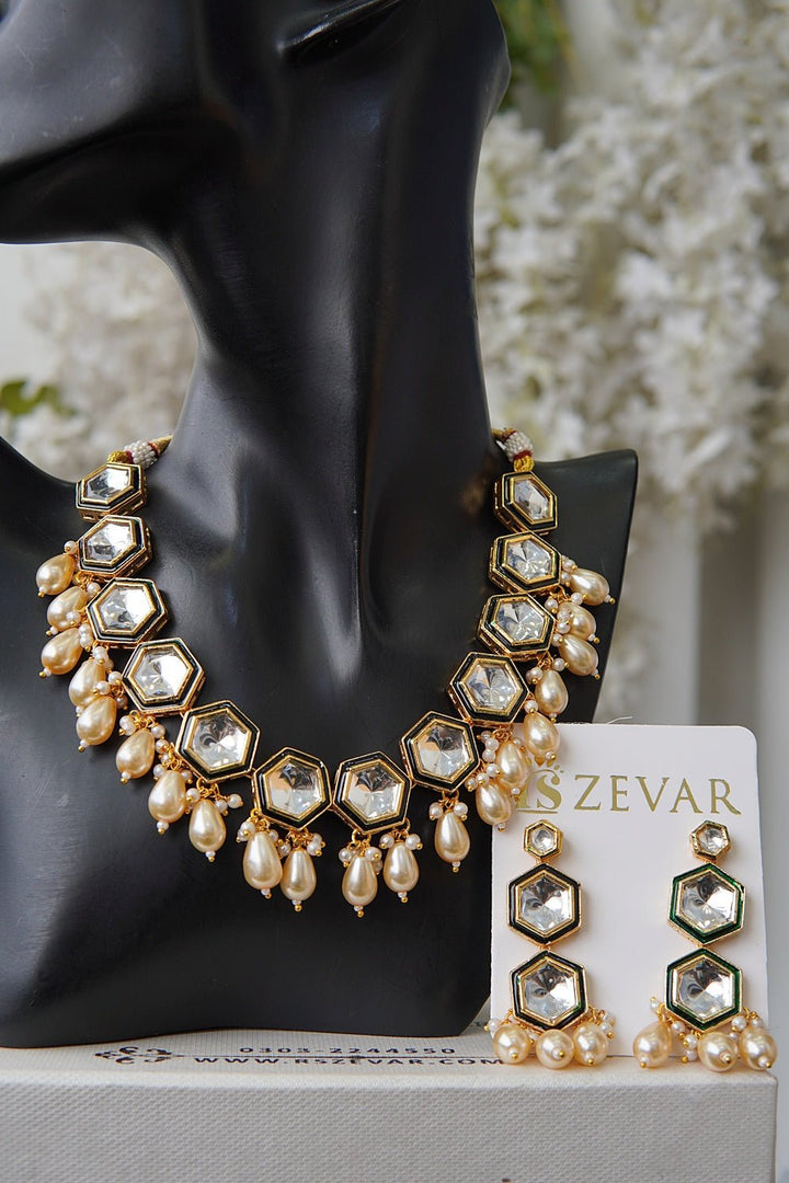 Shimmering Kundan Grace Necklace Set - RS ZEVARS