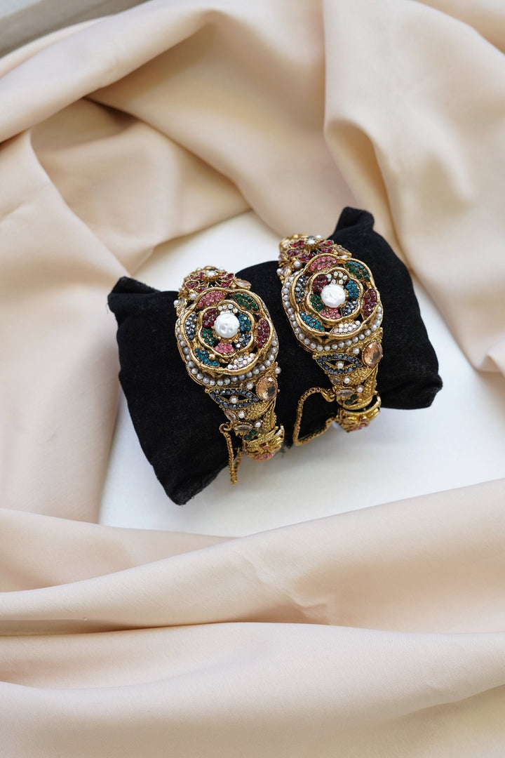 Traditional Turkish Antique Floral 2 Pcs Kangan - RS ZEVARS