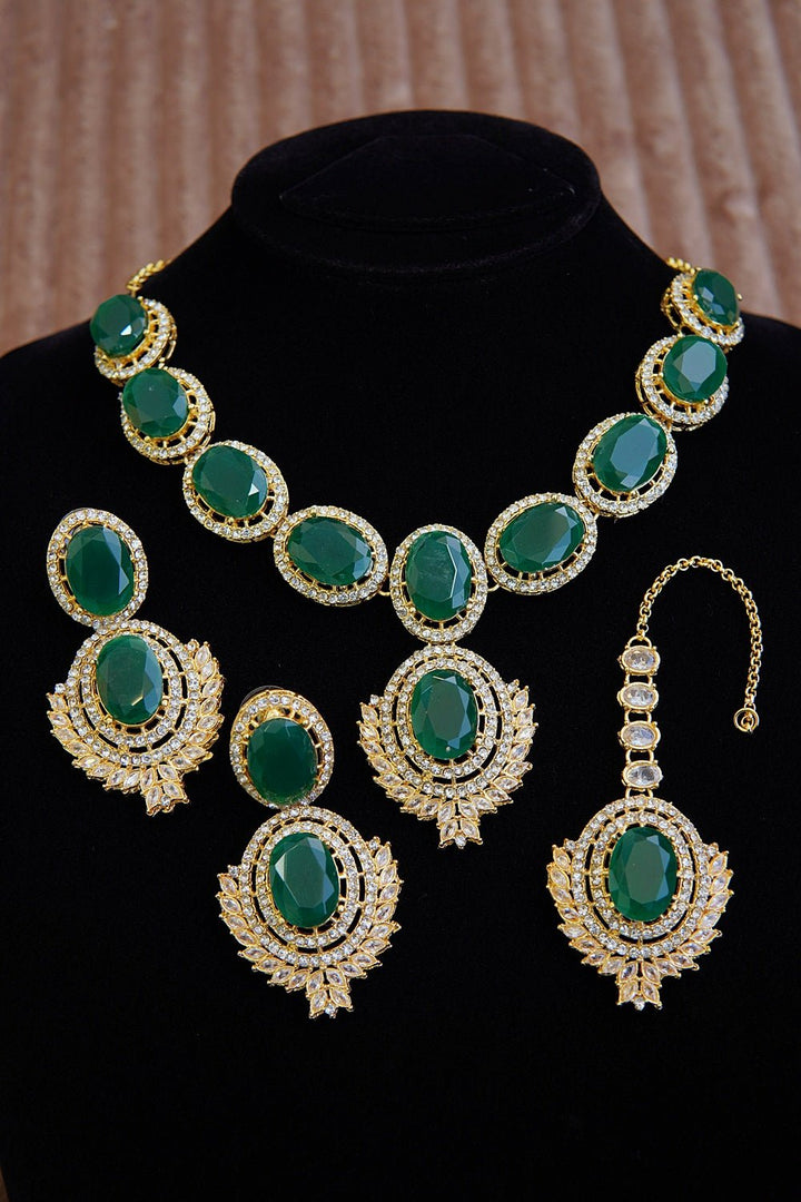 Zircone Glowing Necklace Set - RS ZEVARS
