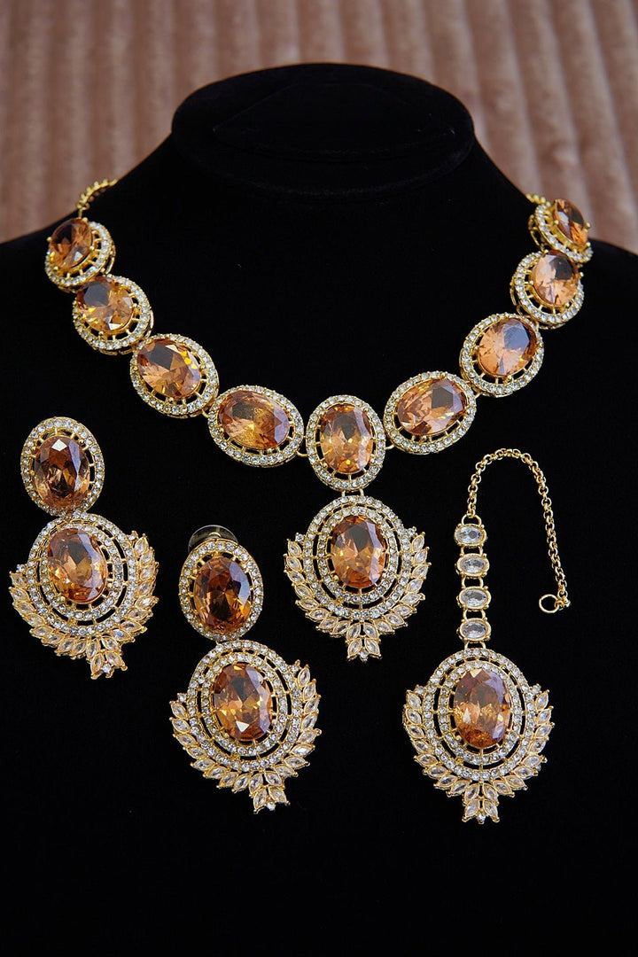 Zircone Glowing Necklace Set - RS ZEVARS