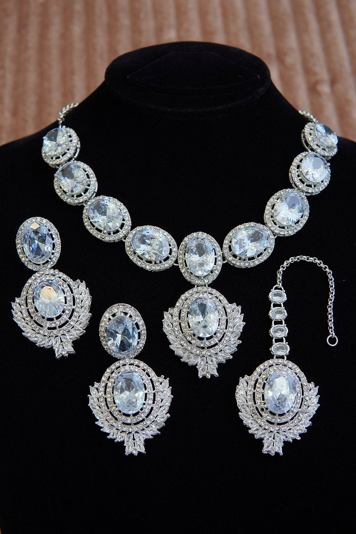 Zircone Glowing Necklace Set - RS ZEVARS