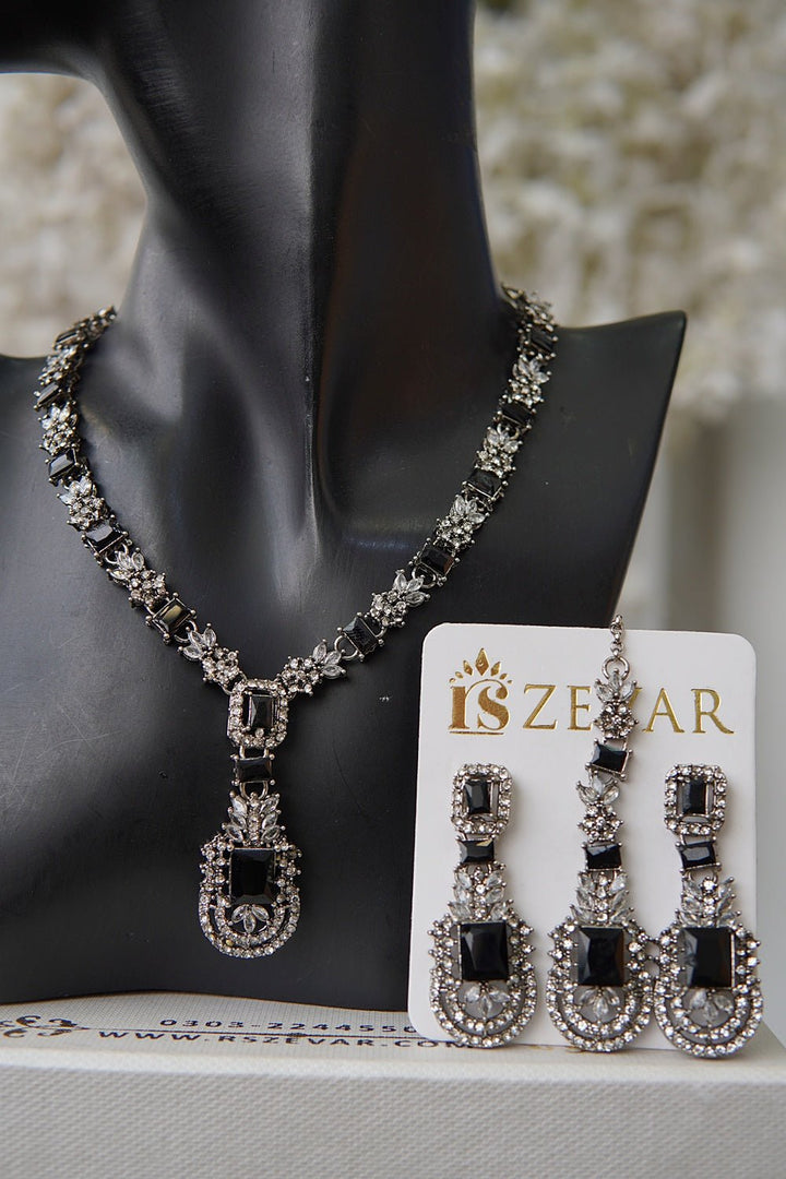Zirconia Cuts Style Necklace Set - RS ZEVARS