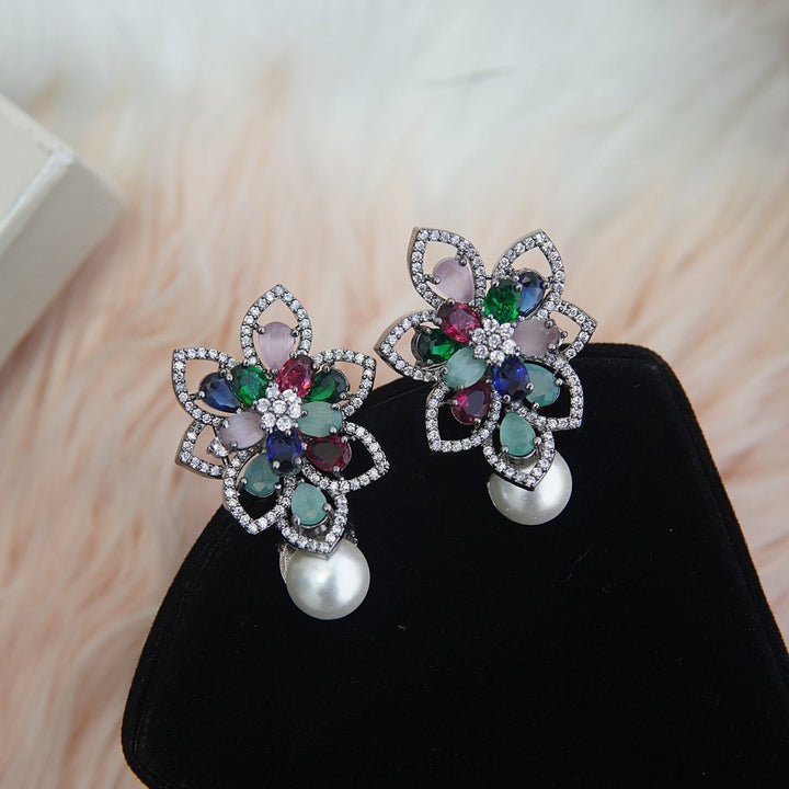 Cubic Zirconia & Pearl Studs - RS ZEVARS