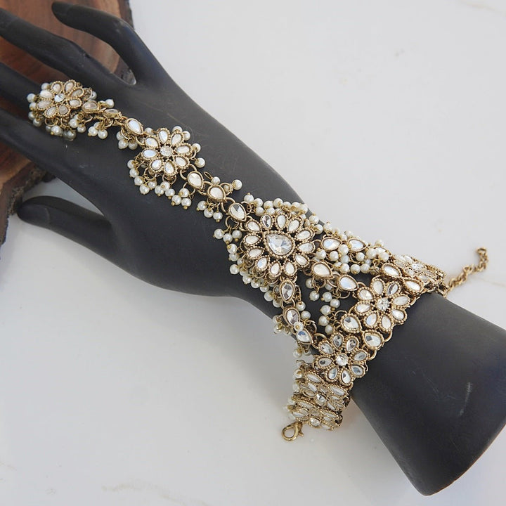 Kundan & Pearls Latkan Anja - RS ZEVARS