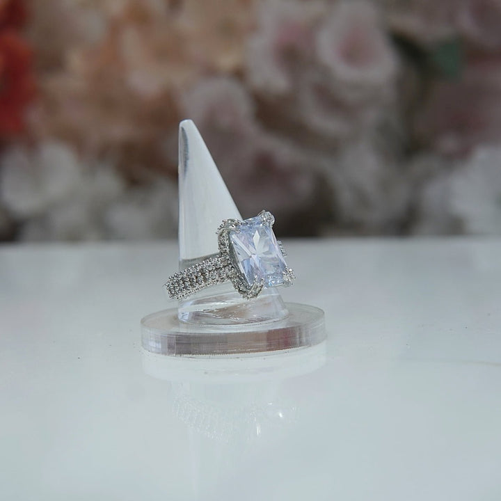 Silver Zirconia Diamond Look-alike Ring - RS ZEVARS