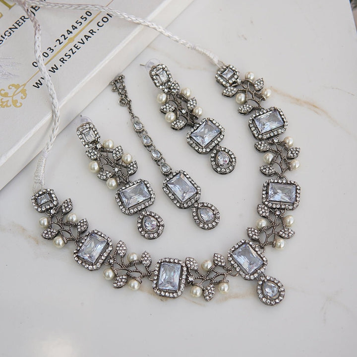 Zircones & Pearls Handmade Design Necklace Set - RS ZEVARS